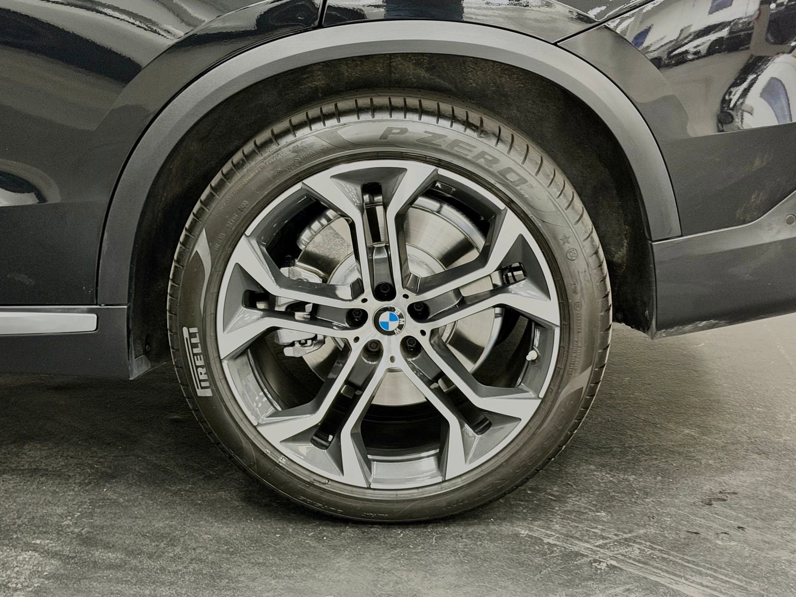 Used 2026 BMW X5 xDrive50e AWD/4WD image 17
