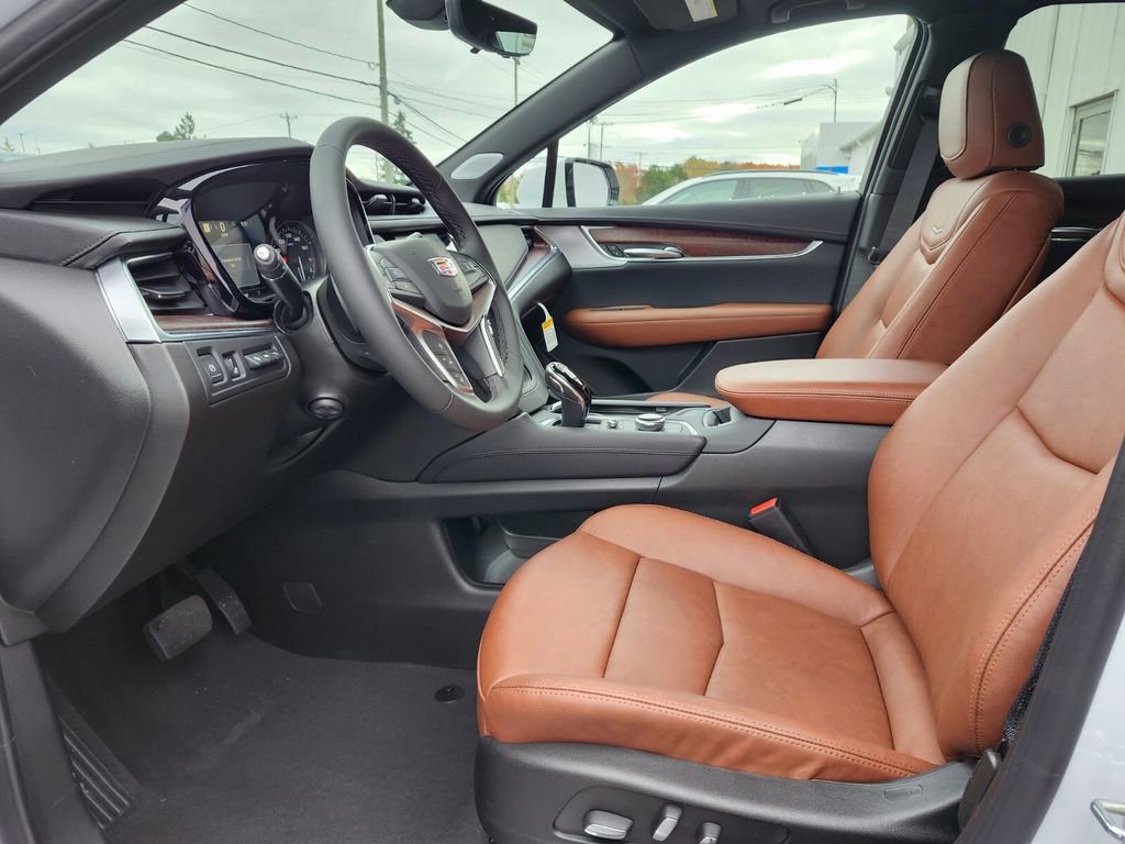 New 2025 Cadillac XT5 Premium Luxury w/ Technology Package image 16