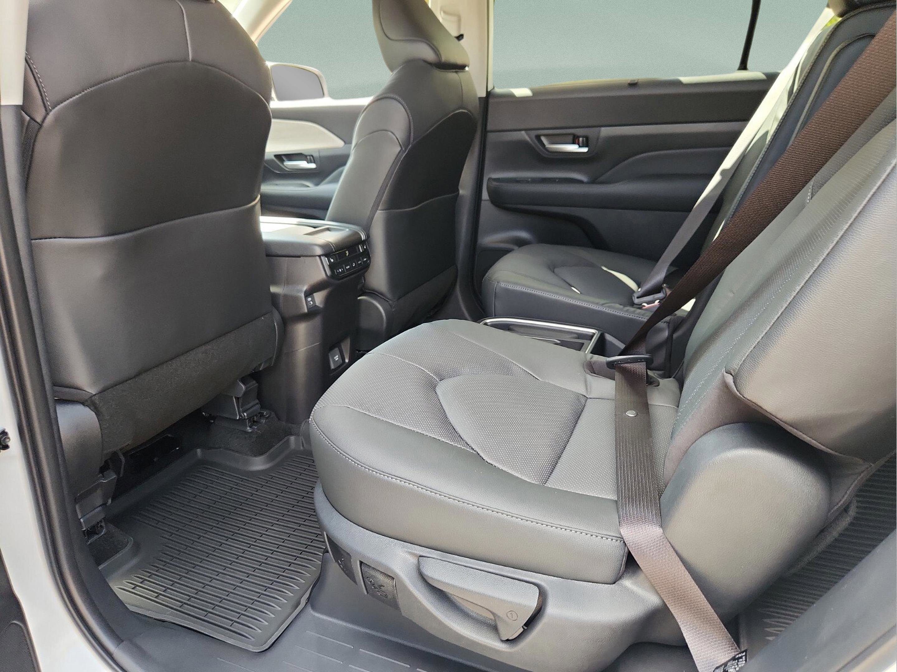 New 2026 Toyota Grand Highlander Limited image 11