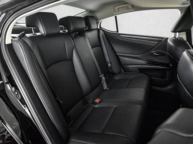 Used 2023 Lexus ES 250 w/ Premium Package AWD/4WD image 20