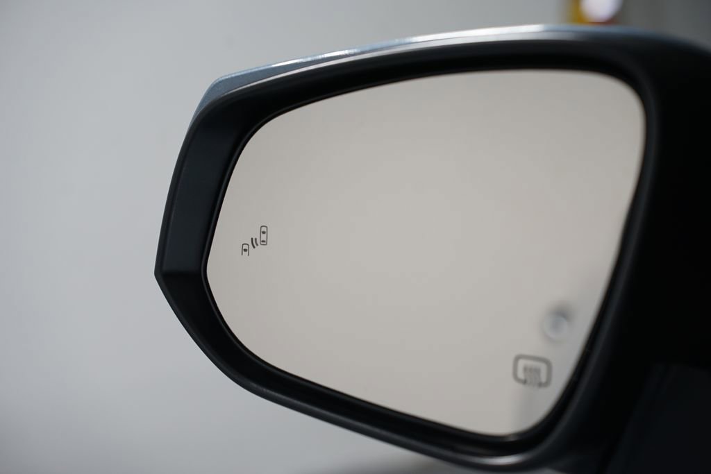 Used 2023 Toyota Highlander Limited image 26