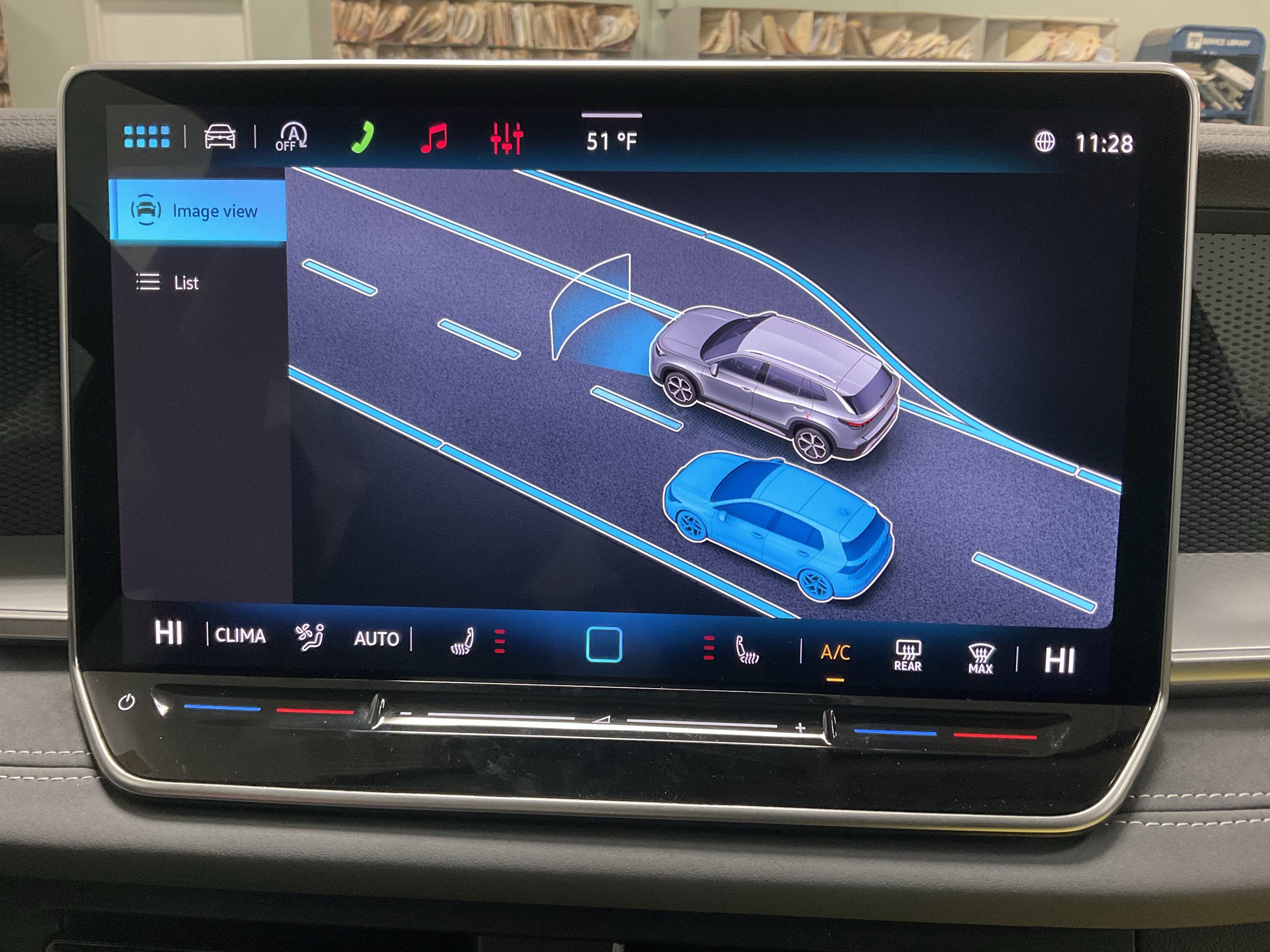 New 2026 Volkswagen Tiguan SE AWD/4WD image 6