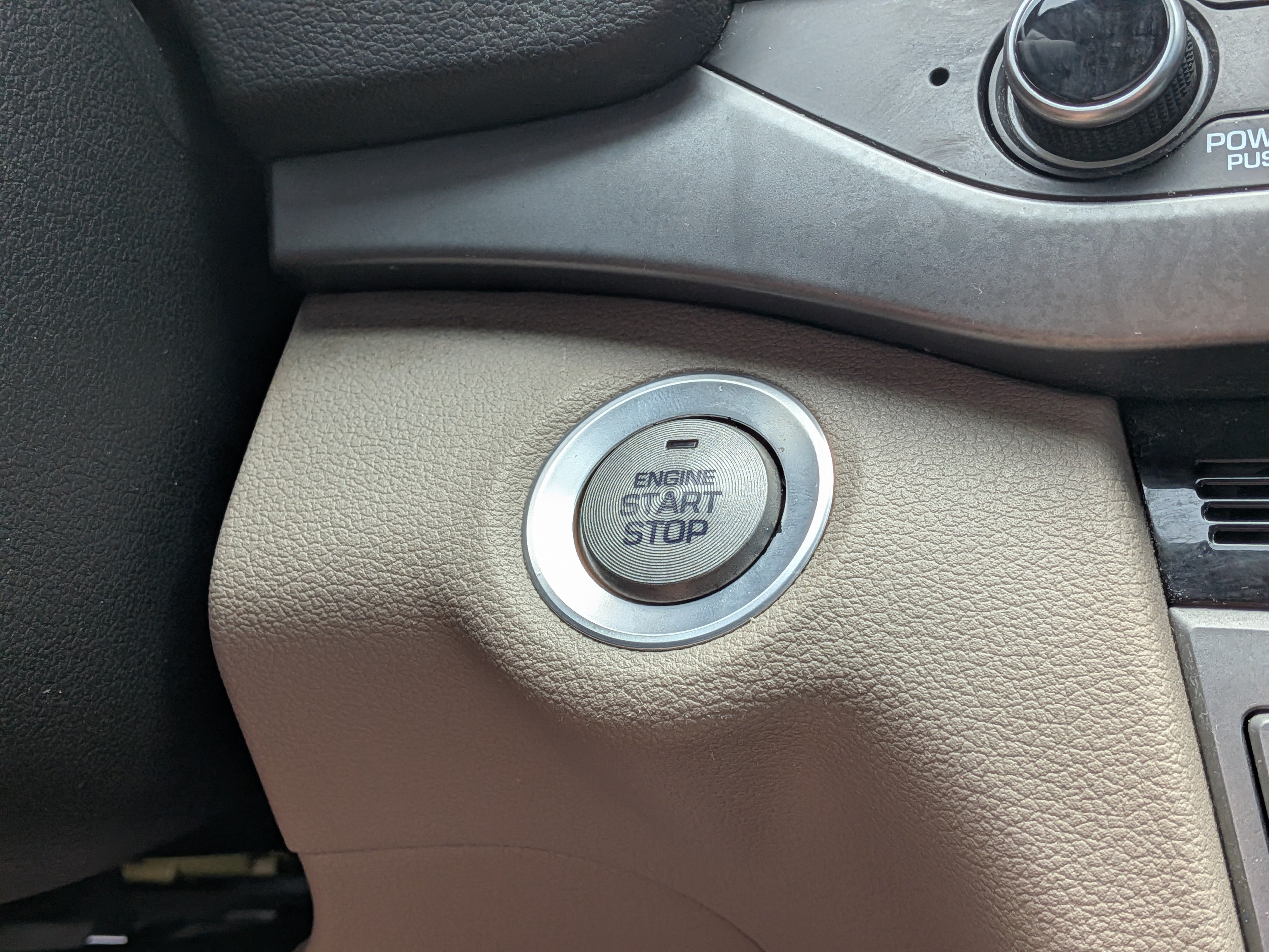 Used 2018 Hyundai Elantra Value Edition FWD image 30