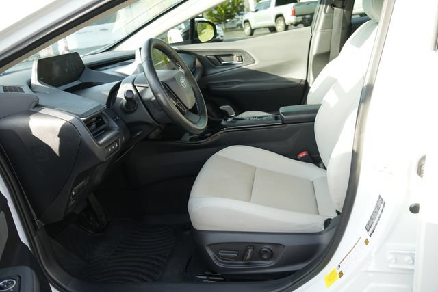 Used 2024 Toyota Prius XLE FWD image 20