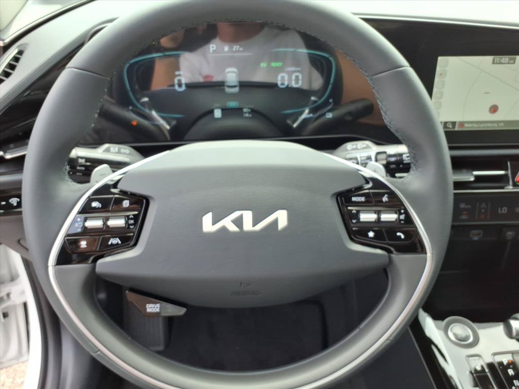 New 2026 Kia Niro EX FWD image 19