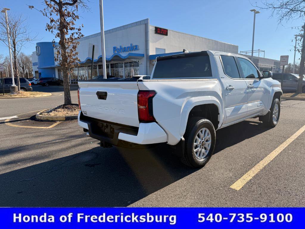 Used 2025 Toyota Tacoma SR5 image 7