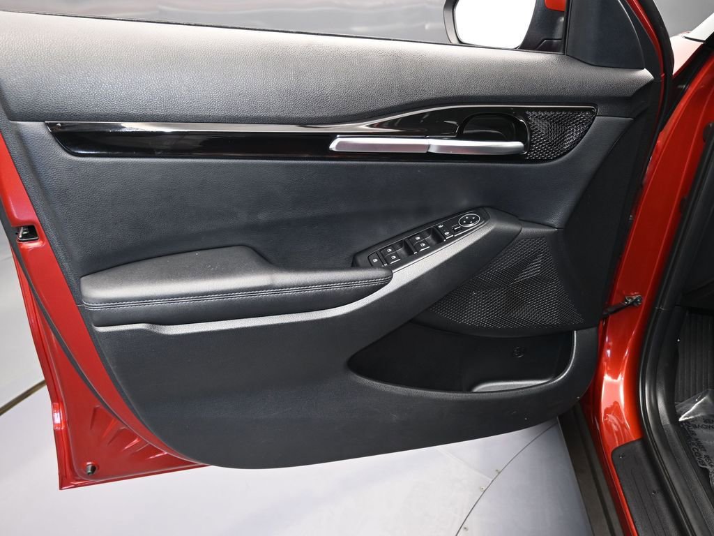 Used 2023 Kia Seltos S image 11