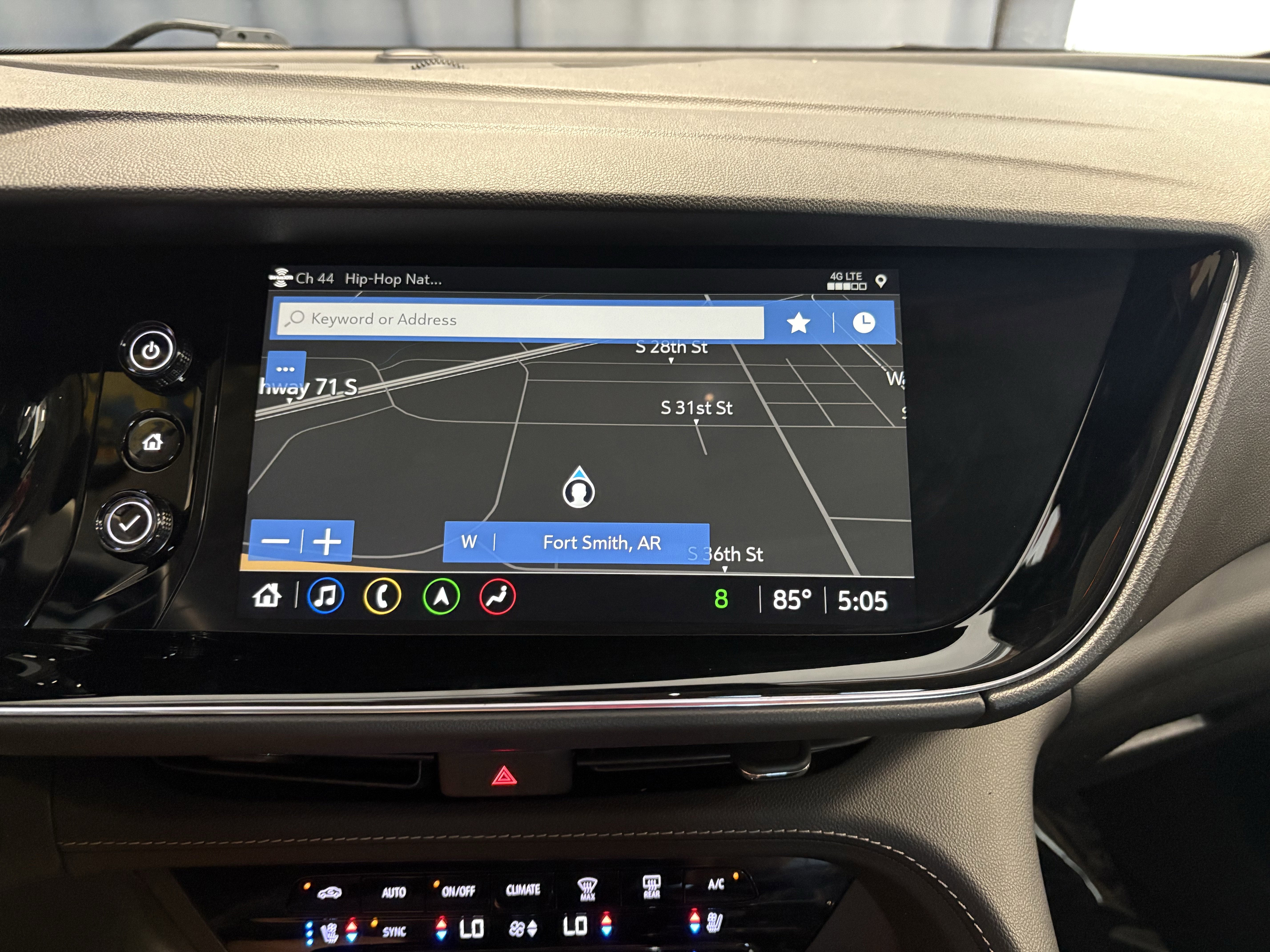 Used 2022 Buick Envision Avenir w/ Technology Package II AWD/4WD image 14