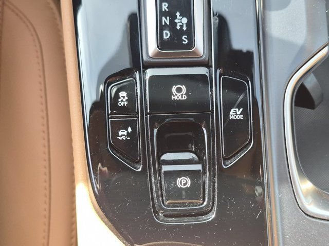 Used 2024 Lexus NX 350h AWD image 25