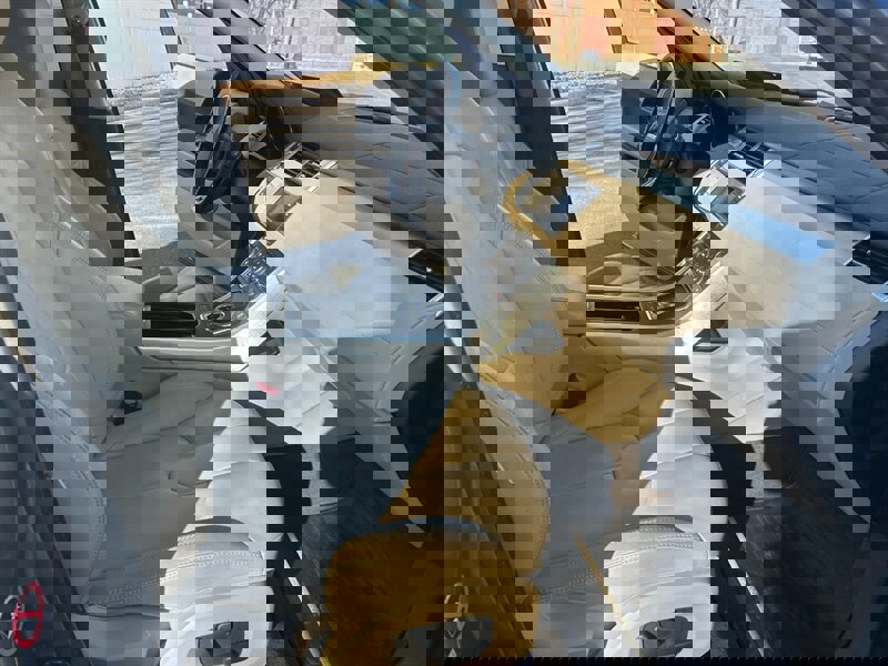 Used 2015 Land Rover Range Rover Evoque Pure Plus image 12