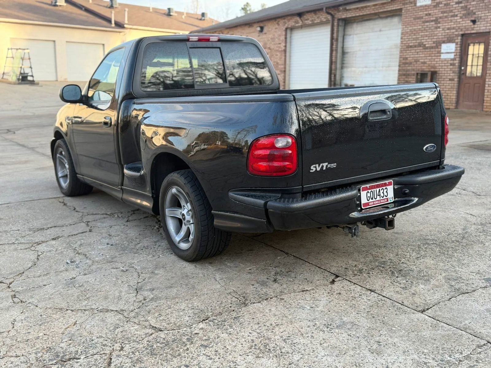 Used 2000 Ford F150 Lightning RWD image 3