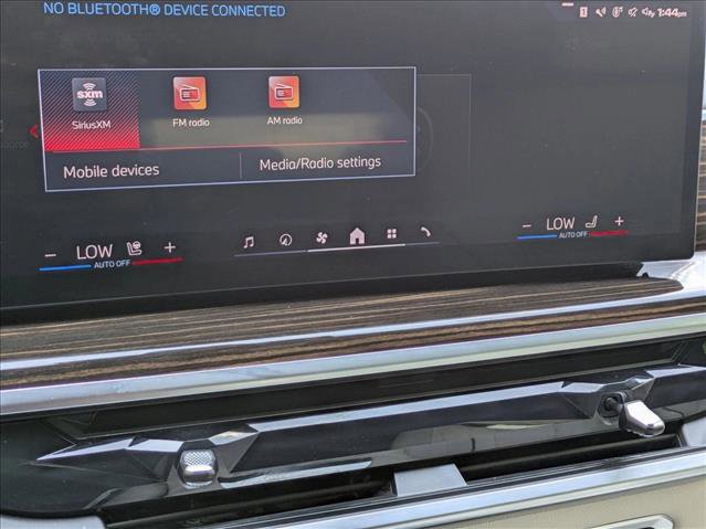 Used 2025 BMW X7 M60i image 14