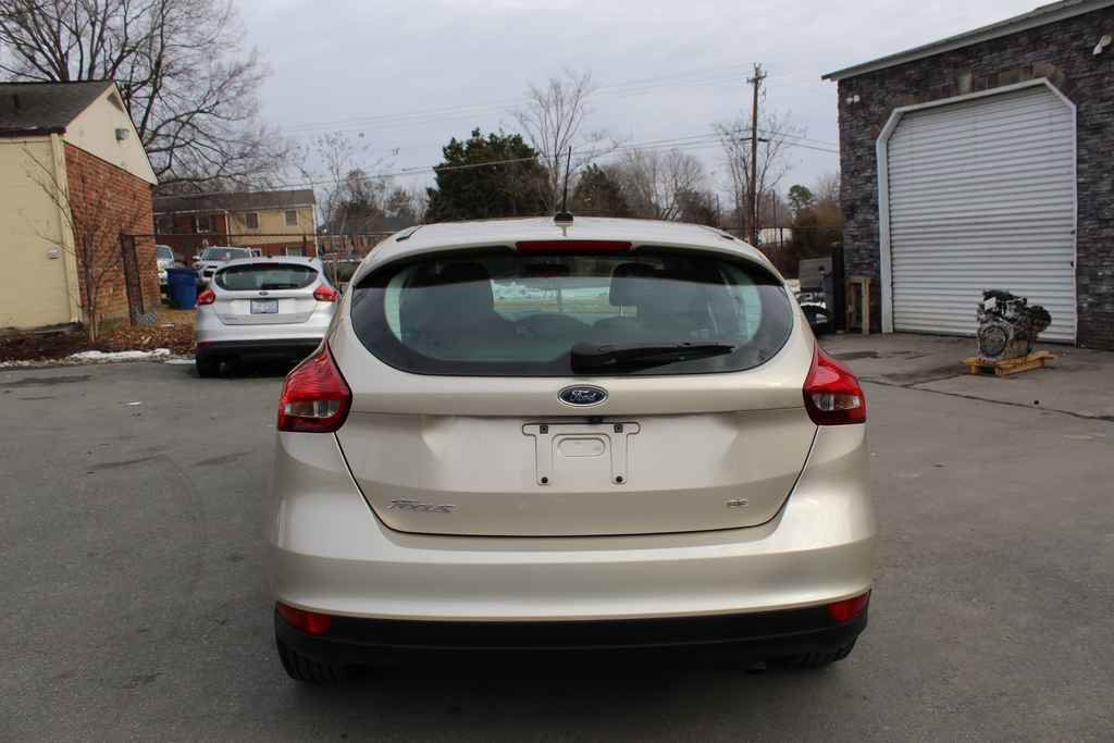 Used 2017 Ford Focus SE w/ Cold Weather Package image 6