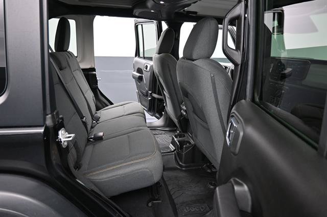 Used 2025 Jeep Wrangler Unlimited Sport AWD/4WD image 17