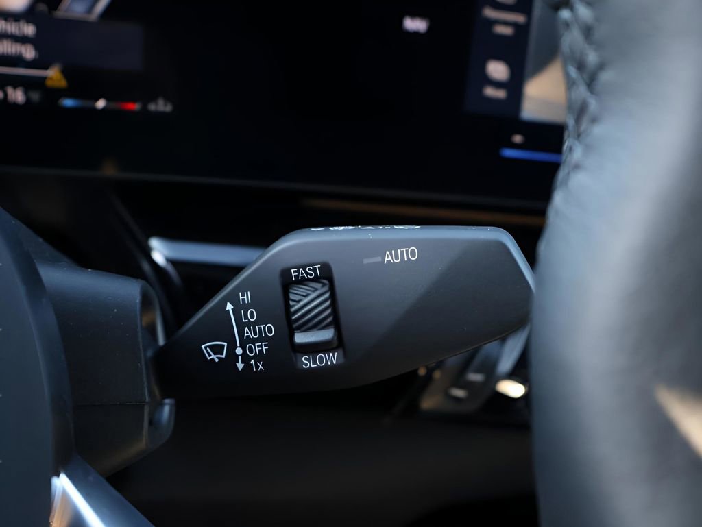 Certified 2025 BMW X2 xDrive28i w/ Technology Package image 39