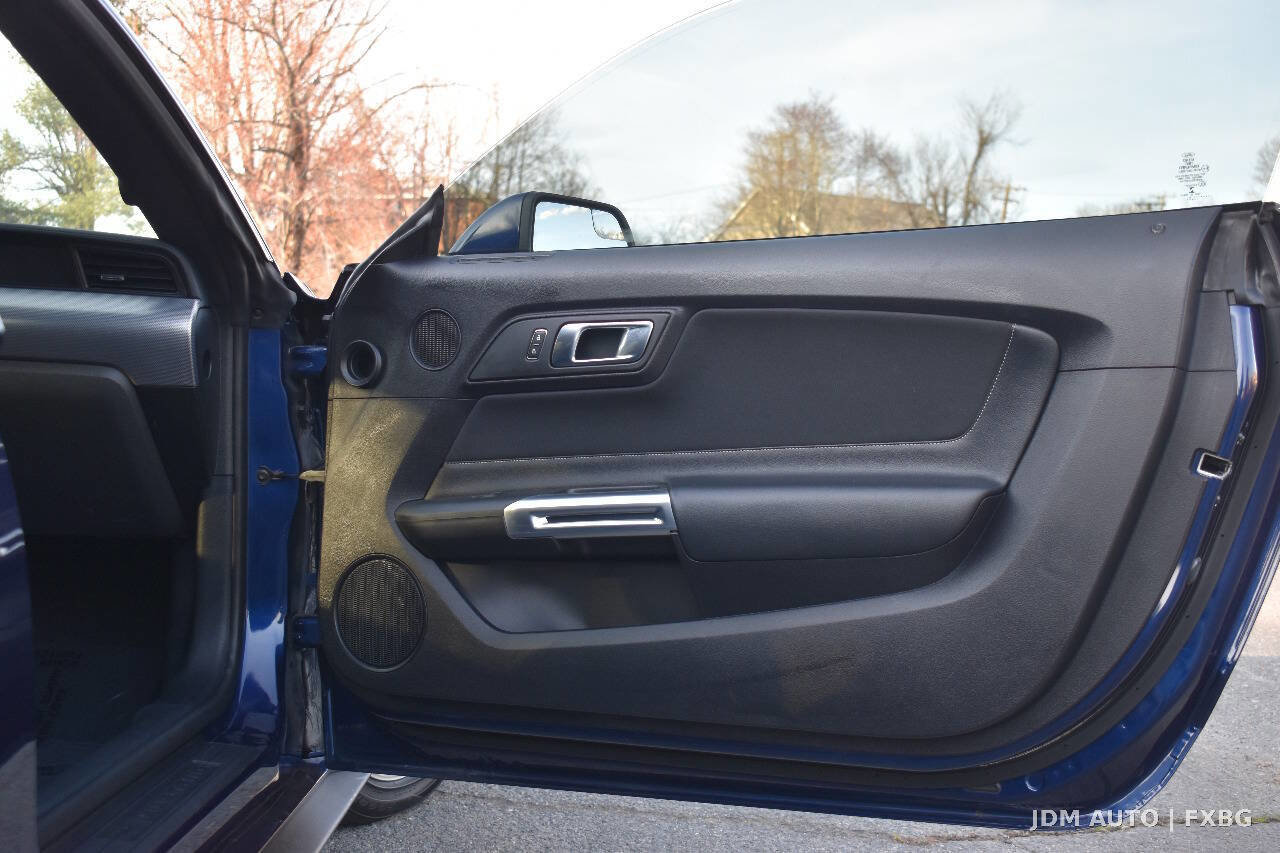 Used 2019 Ford Mustang Coupe w/ Equipment Group 101A image 9