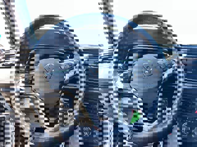 Used 2024 Volkswagen Jetta Sport image 17