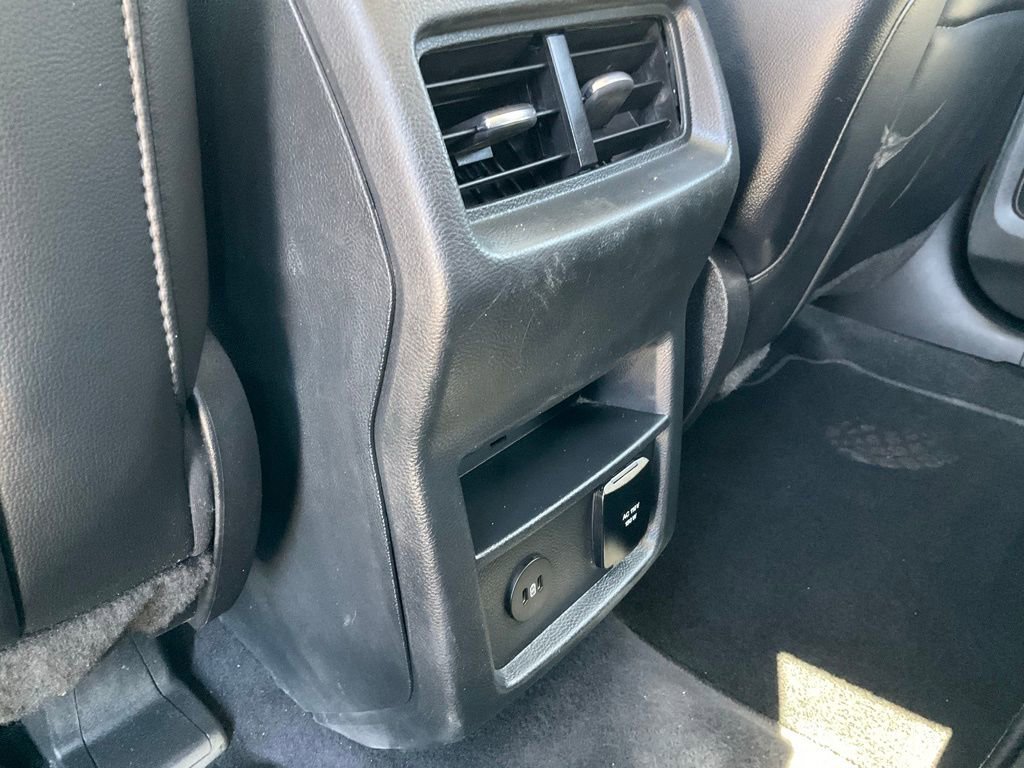 Used 2022 Ford Edge SEL w/ Convenience Package image 17