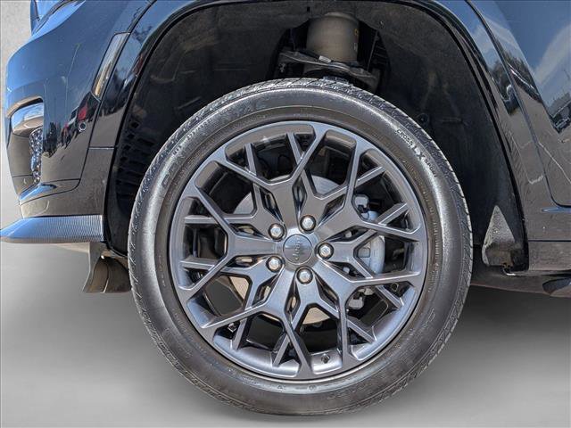 Used 2024 Jeep Grand Cherokee L Summit image 24
