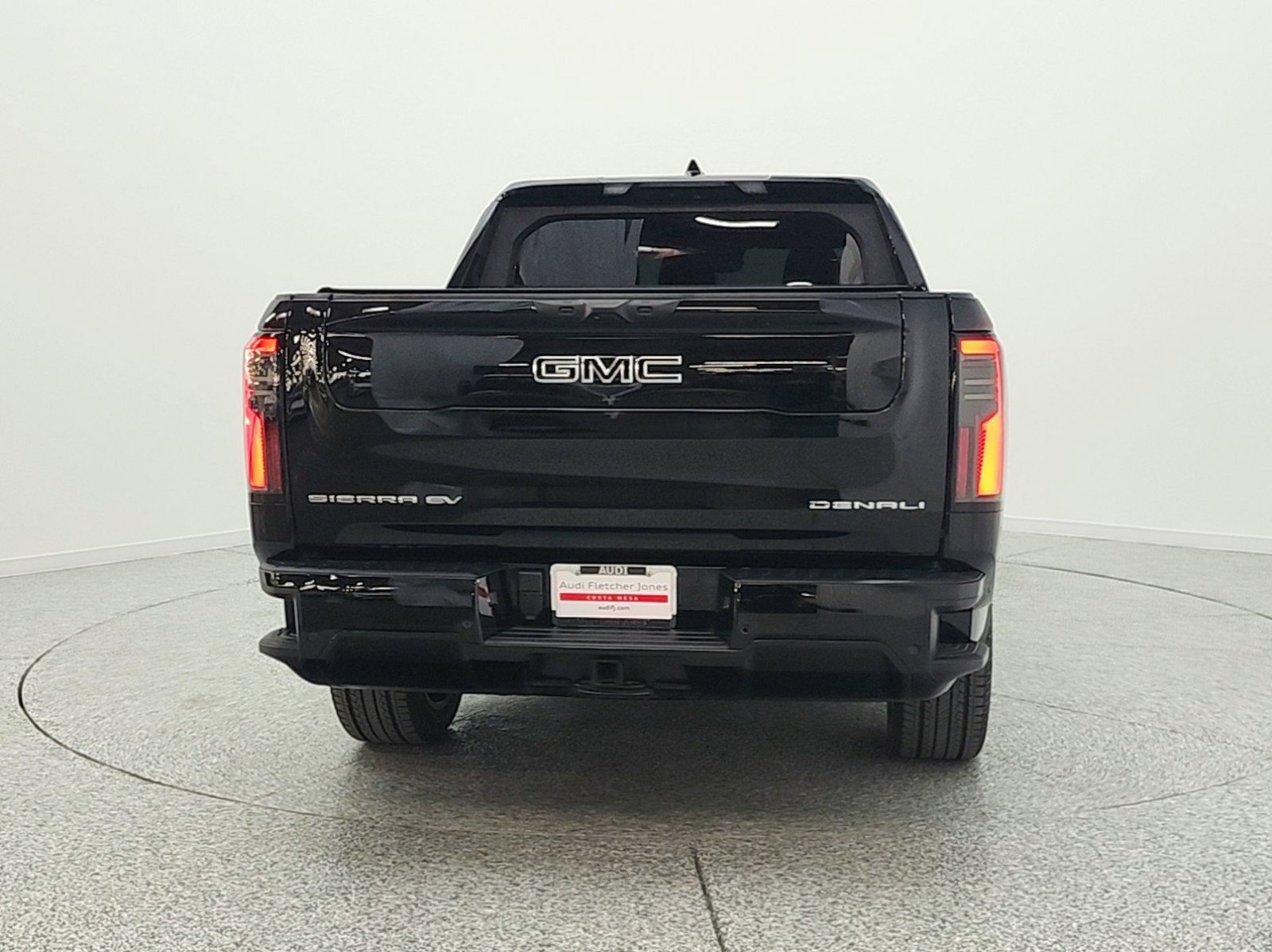 Used 2025 GMC Sierra EV Denali image 6