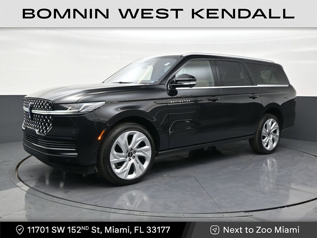 Used 2025 Lincoln Navigator L Black Label image 1