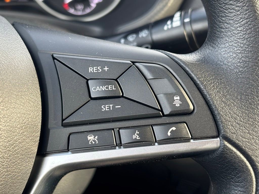 Used 2025 Nissan Sentra SV image 21