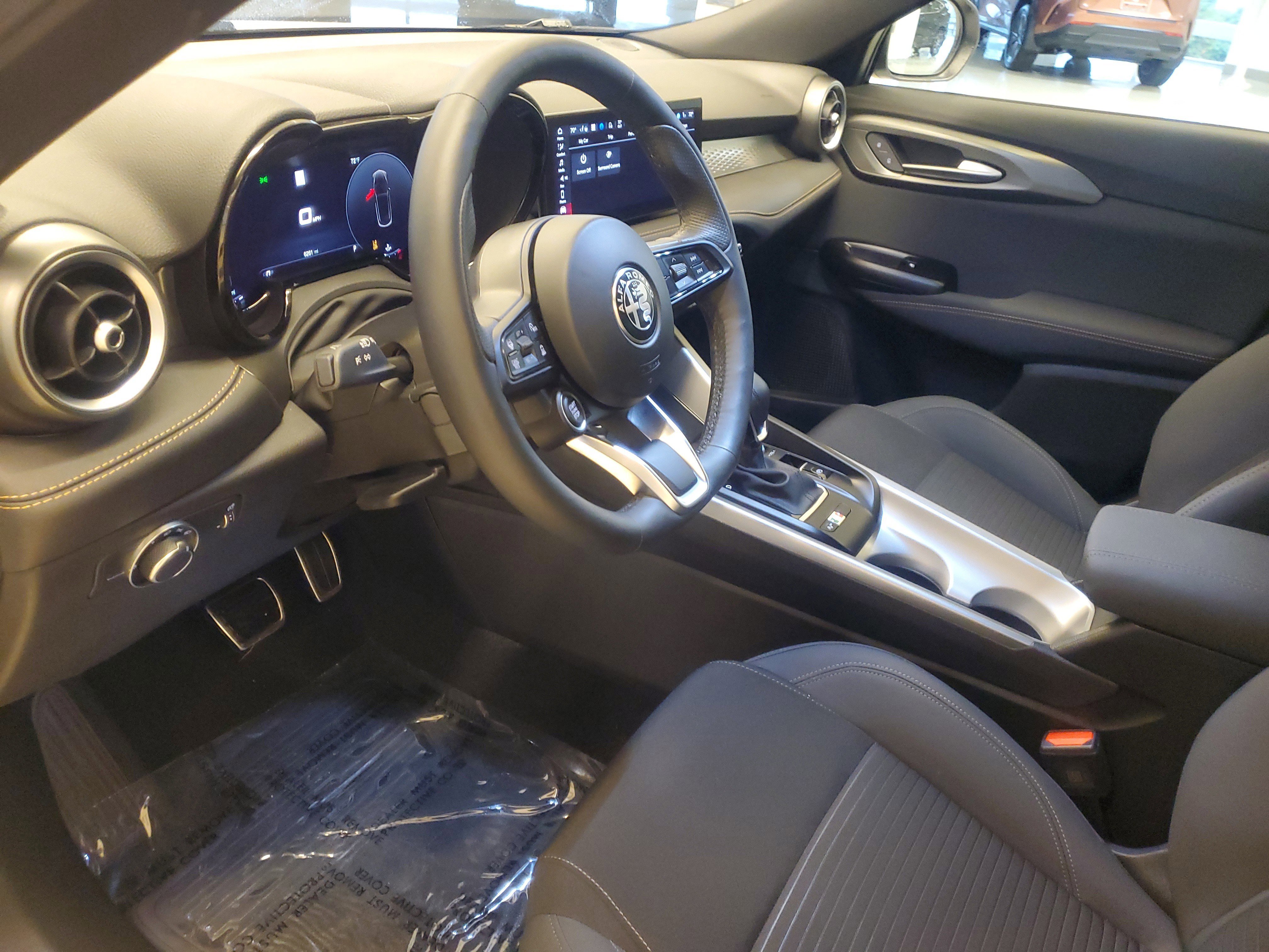 Used 2025 Alfa Romeo Tonale w/ Active Assist Package image 19