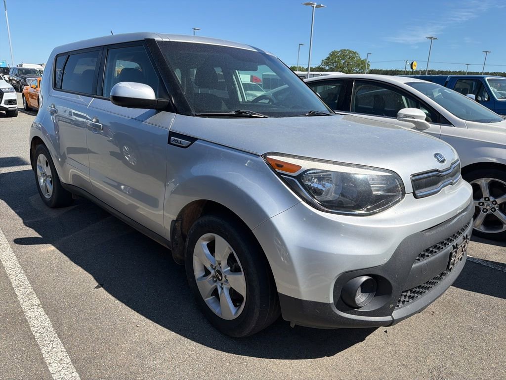 Used 2018 Kia Soul FWD image 2