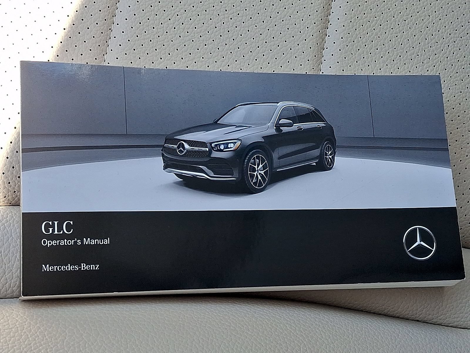 Used 2022 Mercedes-Benz GLC 300 4MATIC image 27