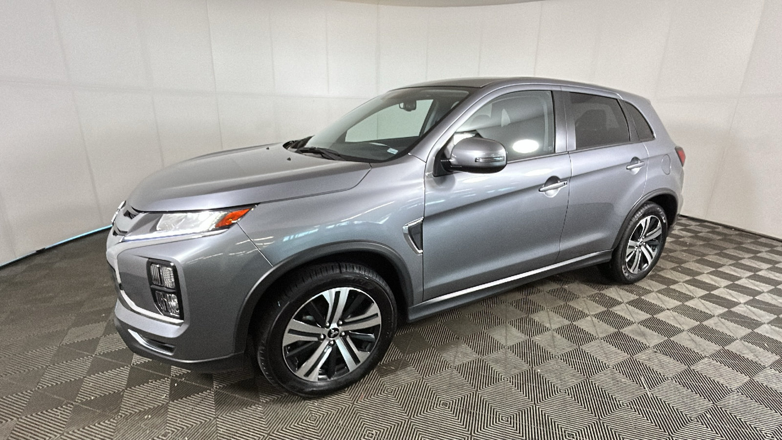 Used 2026 Mitsubishi Outlander Sport SE AWD/4WD image 6