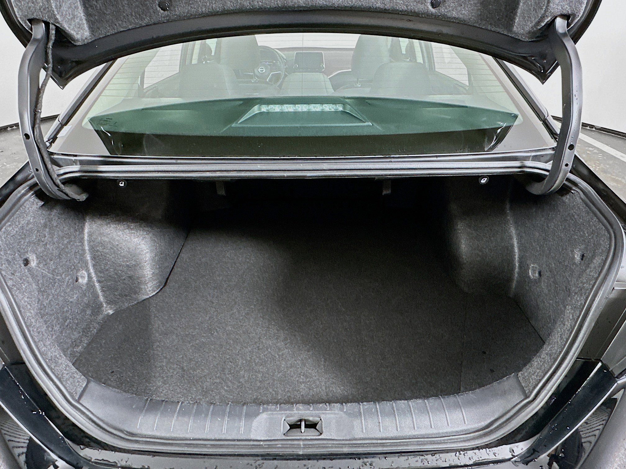 Used 2025 Nissan Altima 2.5 SV image 26