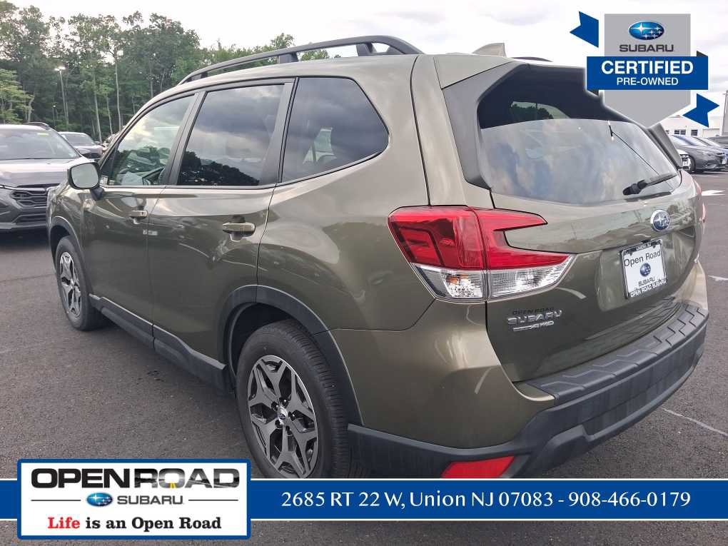 Certified 2023 Subaru Forester Premium AWD/4WD image 7