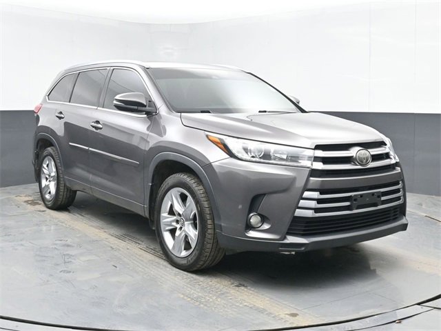 Used 2017 Toyota Highlander Limited image 2