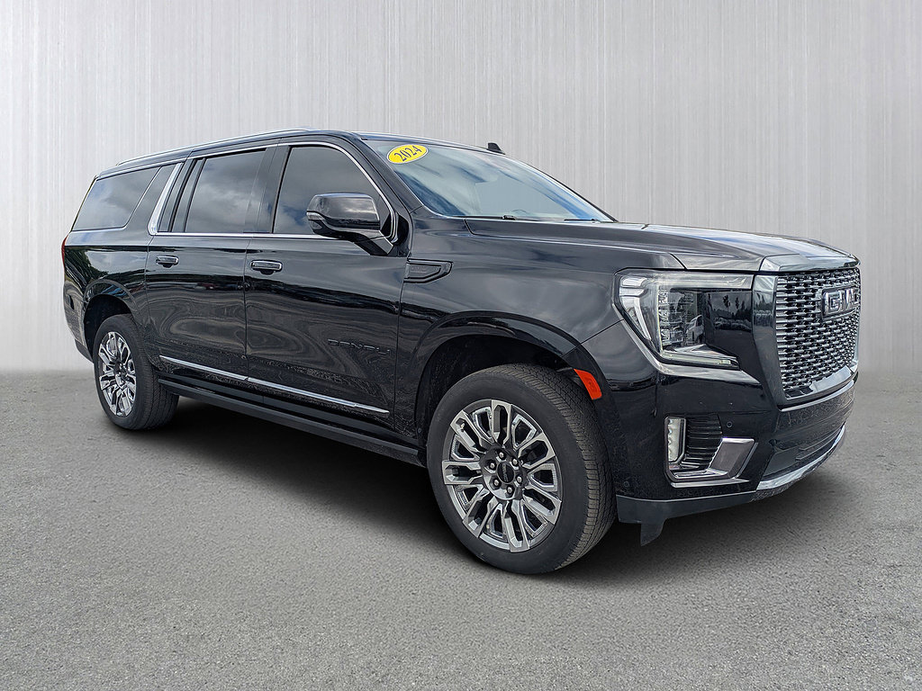 Used 2024 GMC Yukon XL Denali Ultimate AWD/4WD image 1