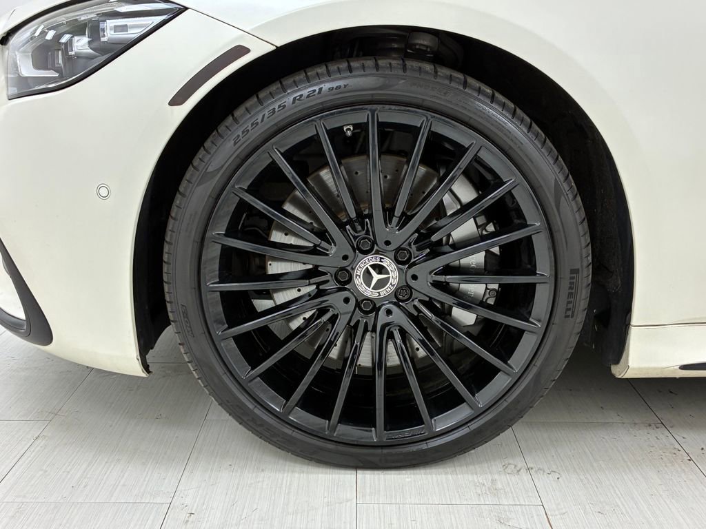 Used 2022 Mercedes-Benz S 580 4MATIC Sedan w/ AMG Line Package image 37