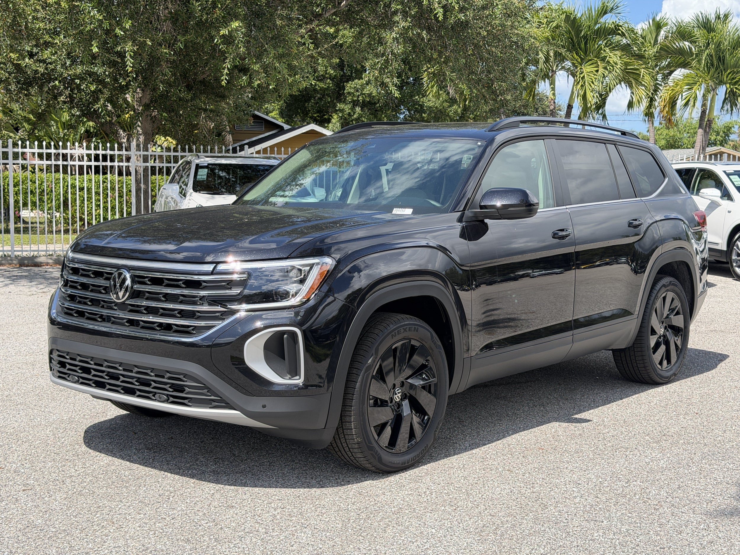 New 2026 Volkswagen Atlas SE FWD image 3