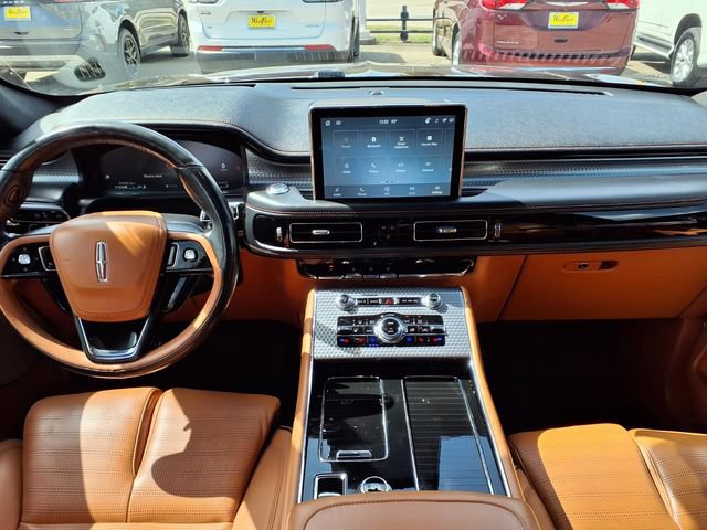 Certified 2023 Lincoln Aviator Black Label w/ Dynamic Handling Package AWD/4WD image 7