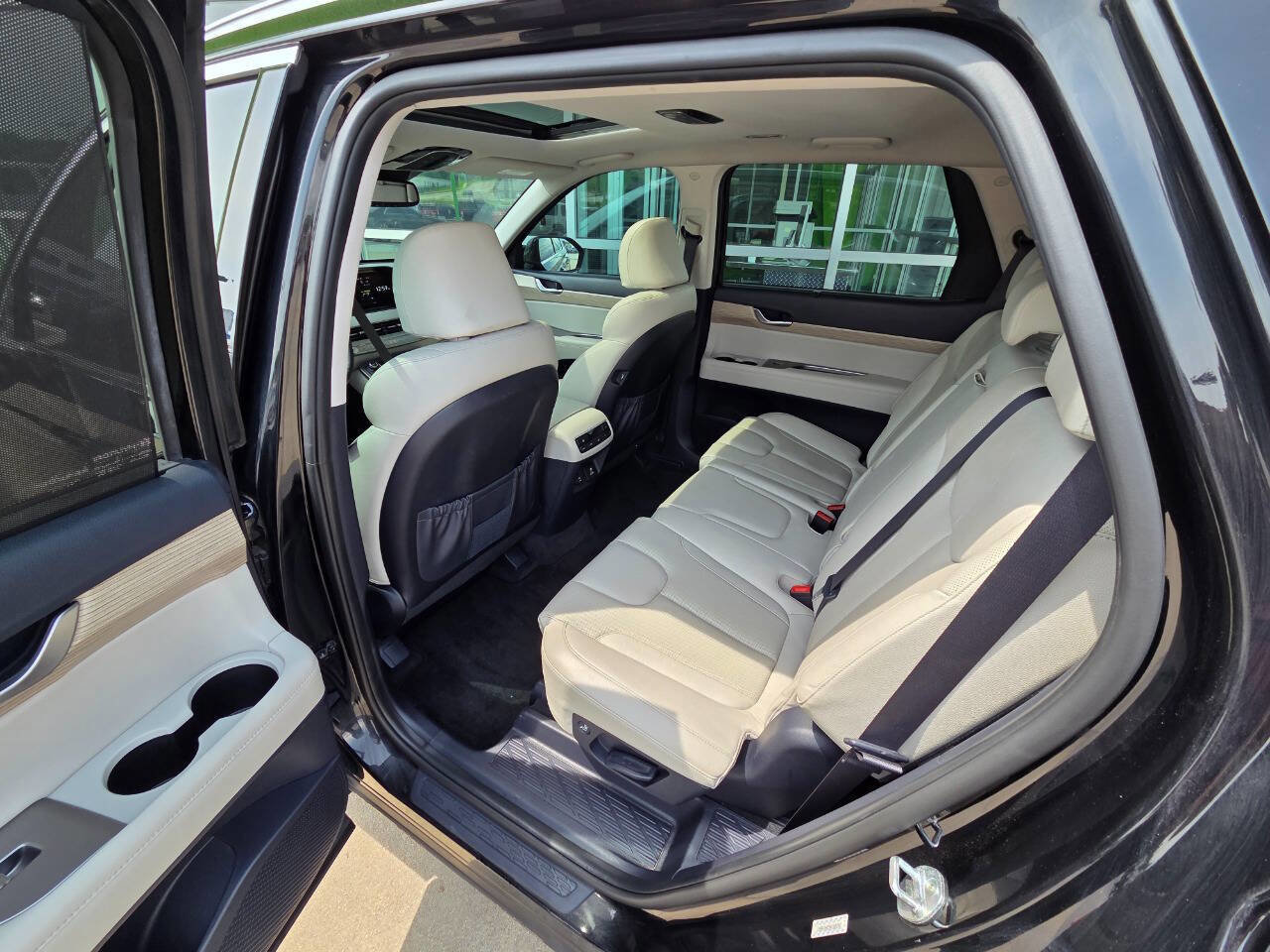 Used 2022 Hyundai Palisade SEL w/ 8P Bench Seat Package image 11