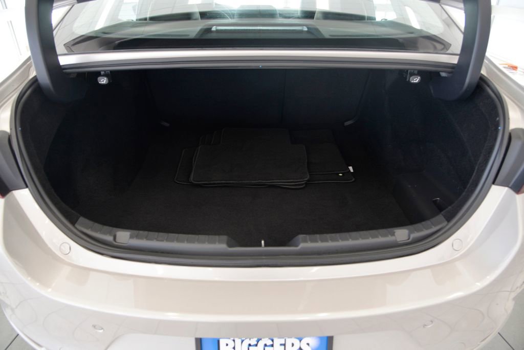 Certified 2025 MAZDA MAZDA3 2.5 Turbo Sedan w/Premium Plus image 29