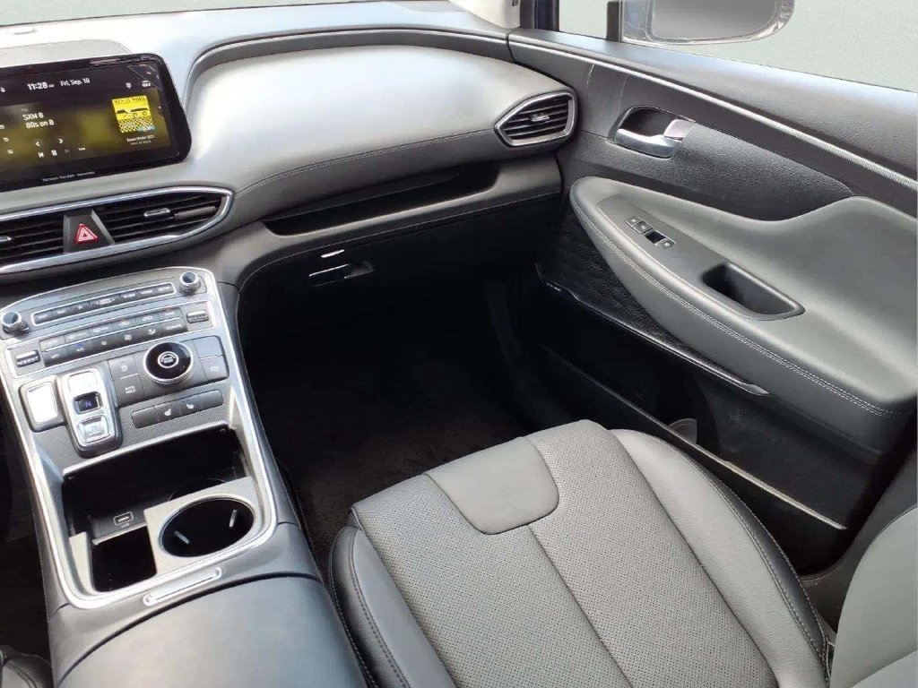 Used 2023 Hyundai Santa Fe SEL w/ Premium Package FWD image 12