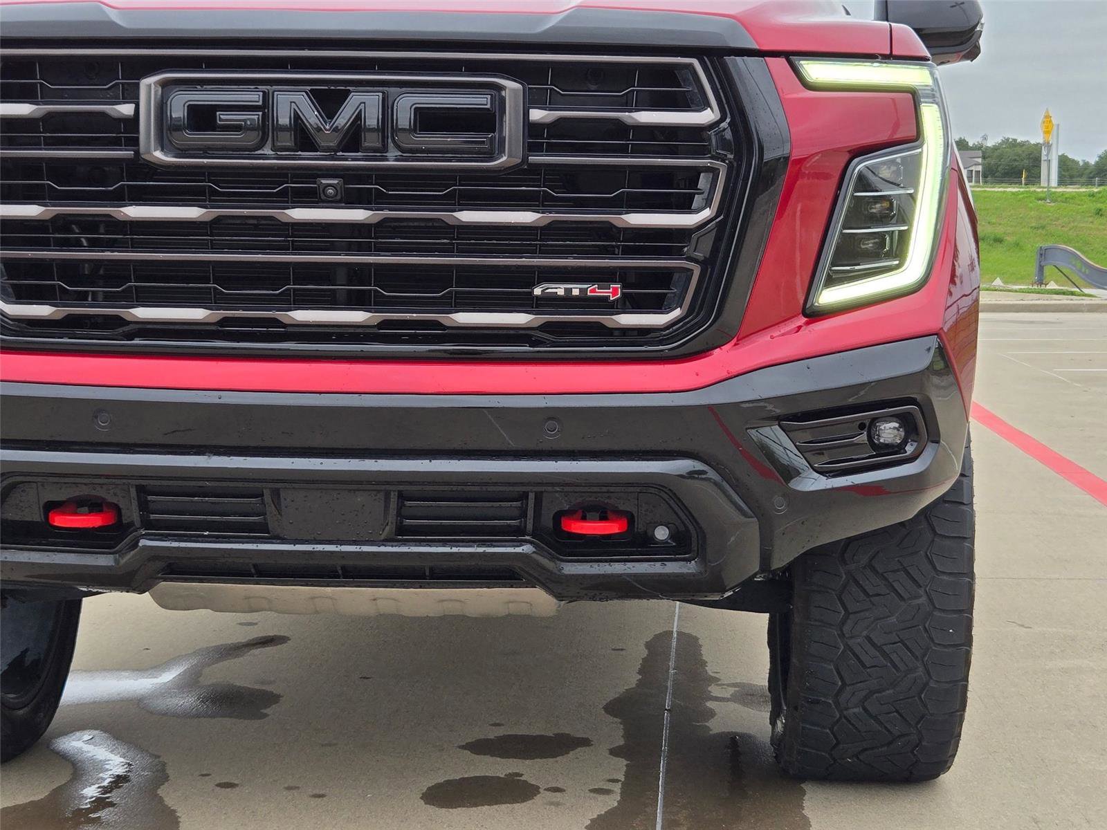 Used 2025 GMC Yukon AT4 Ultimate AWD/4WD image 6