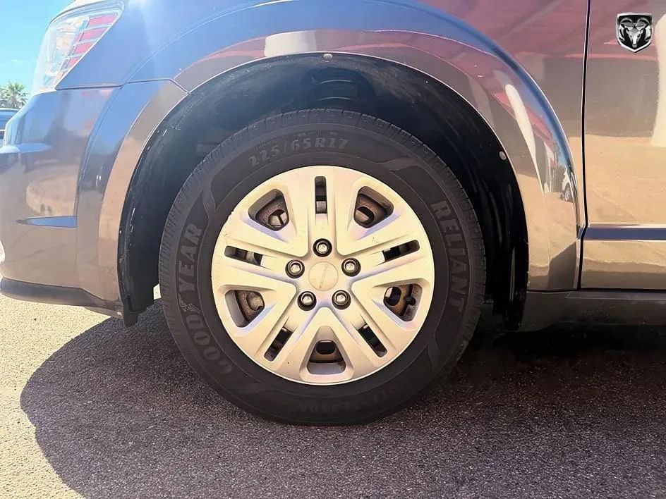 Used 2015 Dodge Journey American Value Package w/ Flexible Seating Group FWD image 24