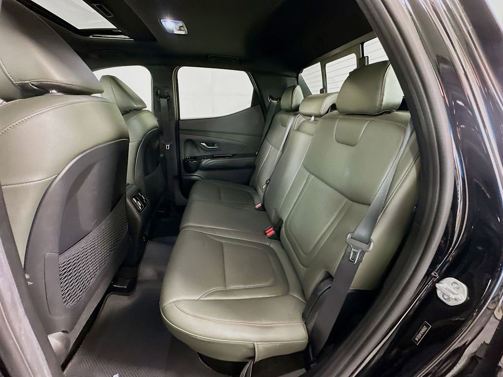 Certified 2023 Hyundai Santa Cruz Limited w/ Winter Package image 25