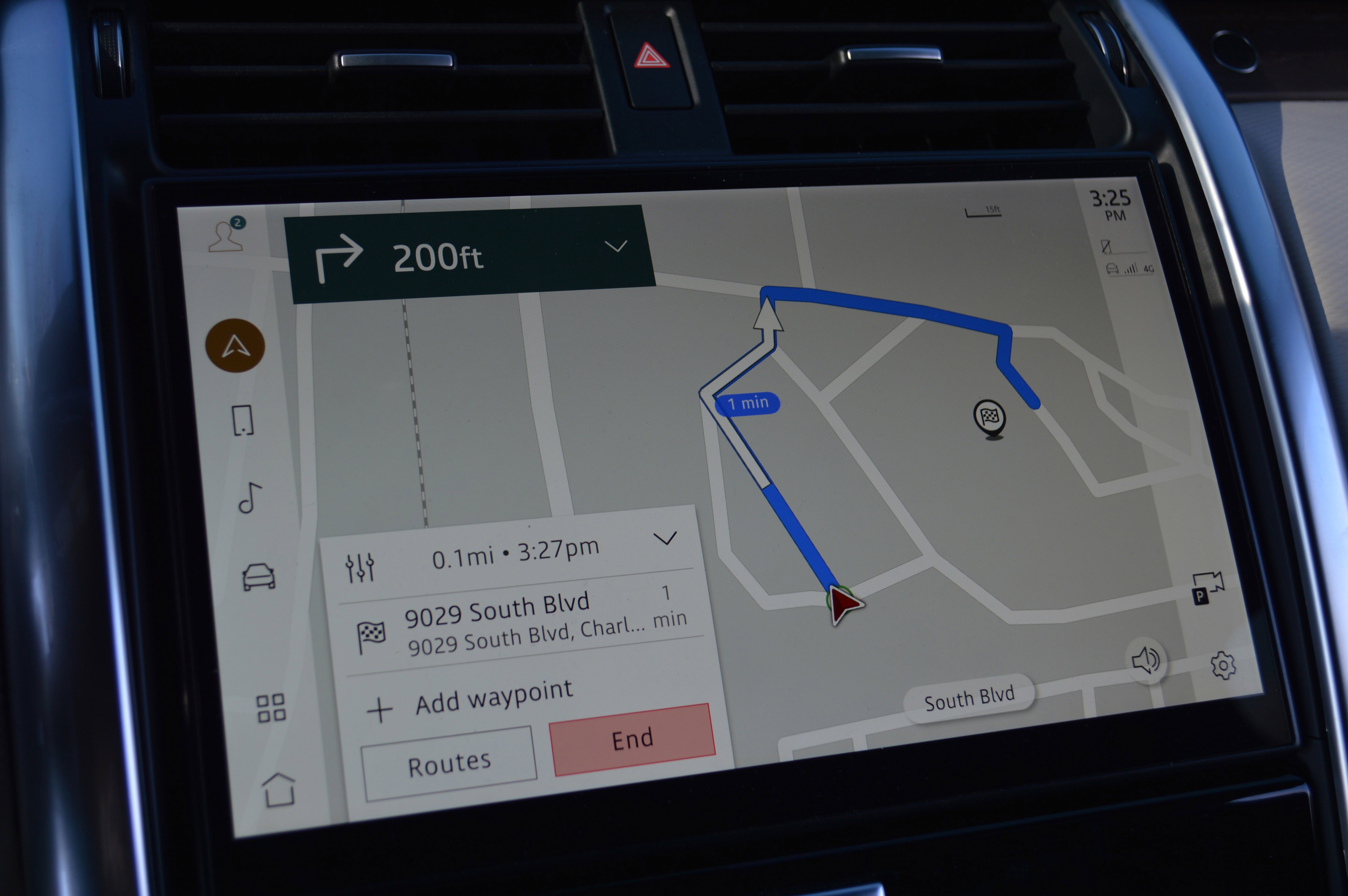 Used 2021 Land Rover Discovery HSE R-Dynamic image 15