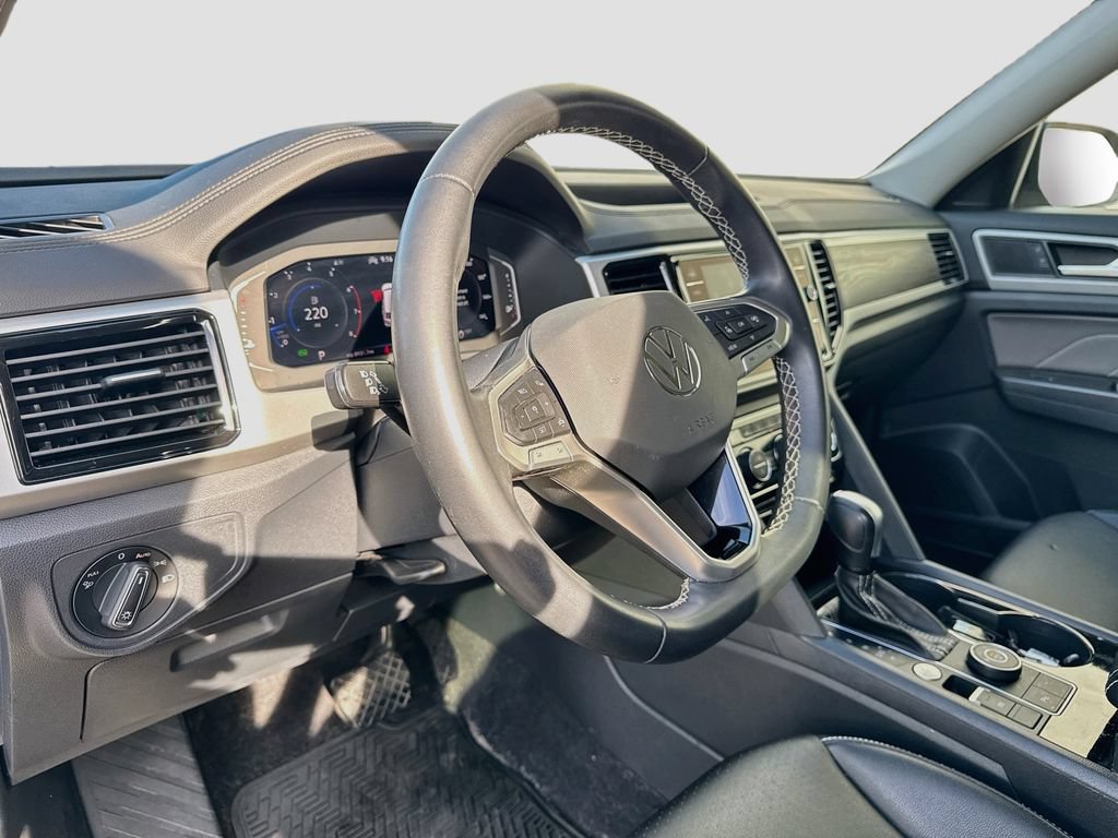 Used 2023 Volkswagen Atlas SE w/ Panoramic Sunroof Package AWD/4WD image 9