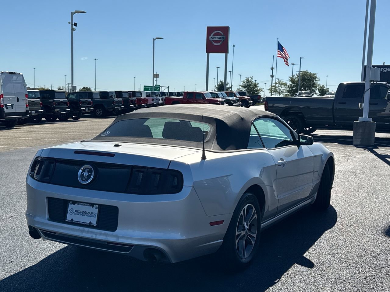 Used 2014 Ford Mustang Premium image 3