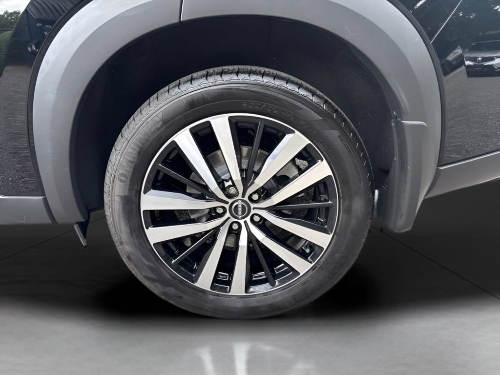 Used 2025 Nissan Pathfinder Platinum AWD/4WD image 7