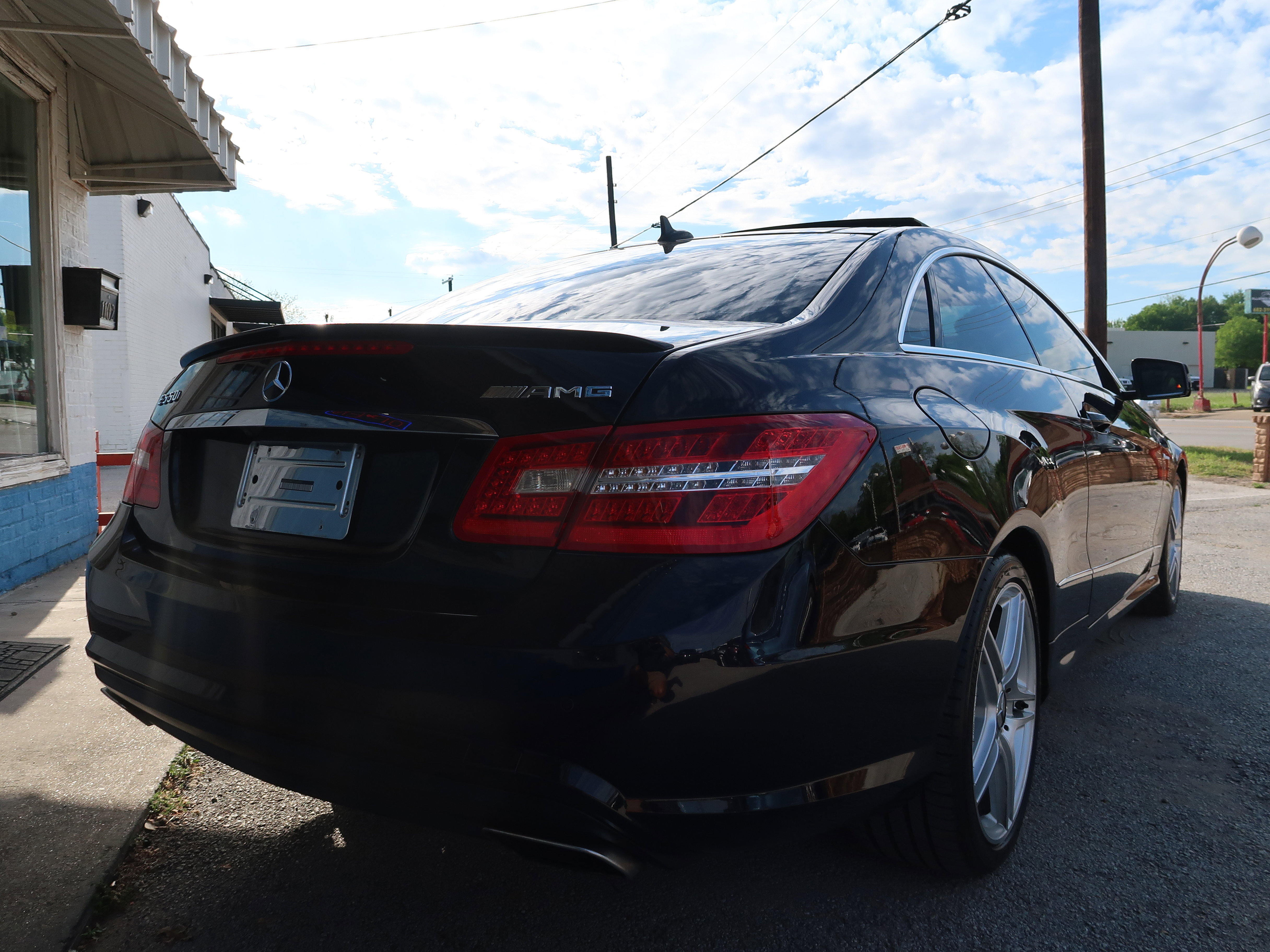 Used 2013 Mercedes-Benz E 550 Coupe w/ Premium 2 Pkg image 8