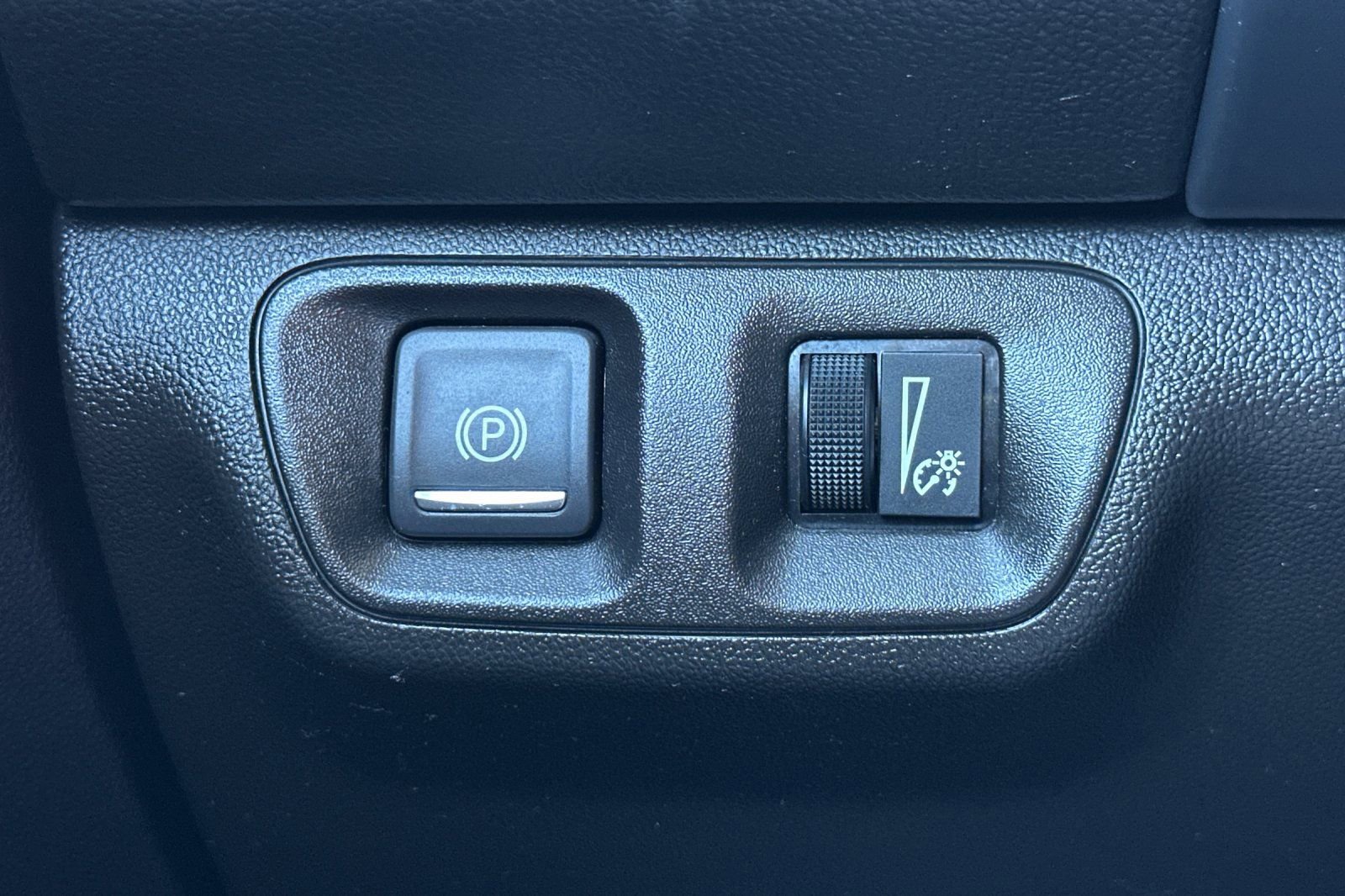 Certified 2023 GMC Acadia SLE w/ Elevation Edition image 36