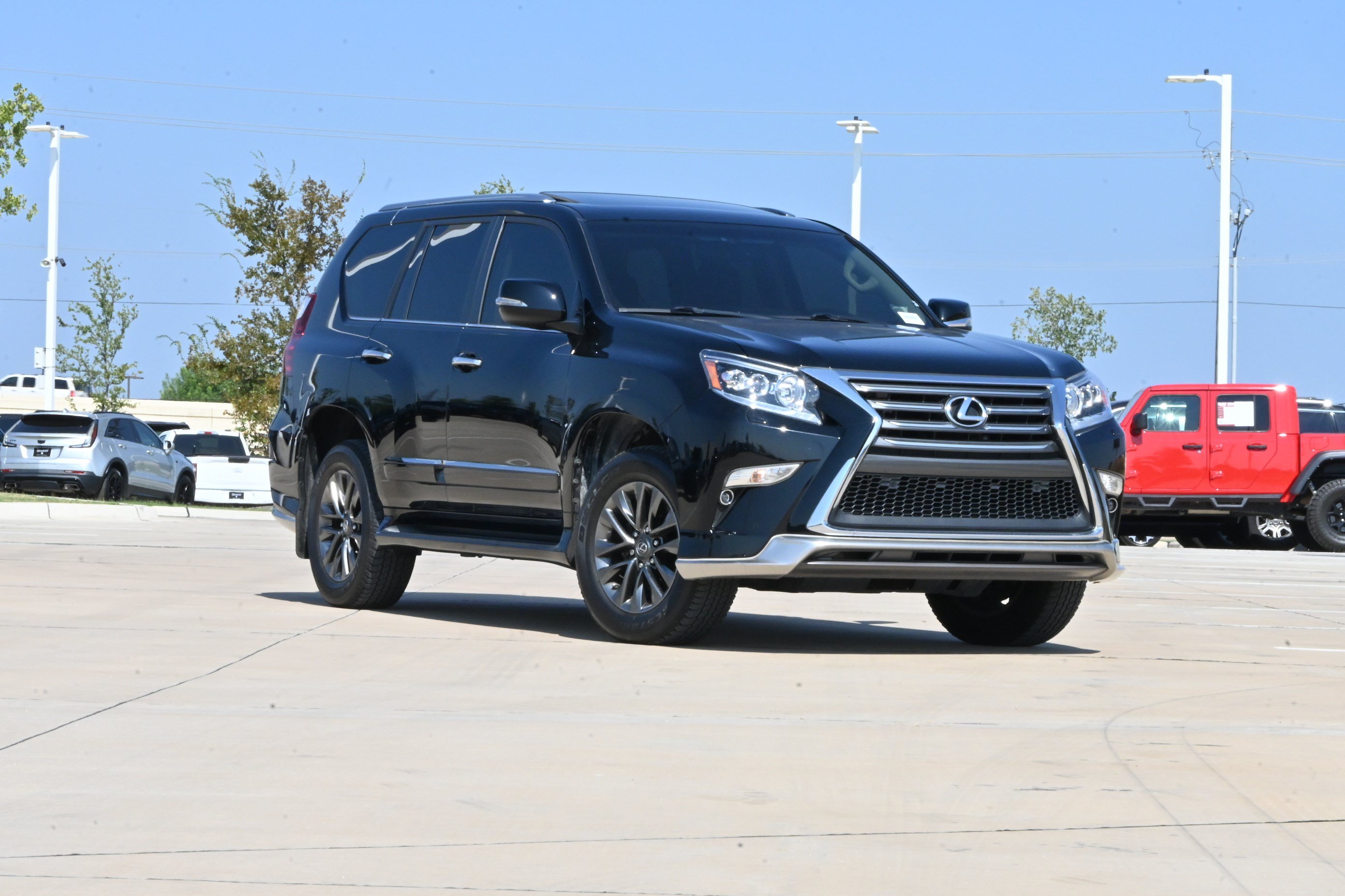 Used 2019 Lexus GX 460 Premium AWD/4WD image 2